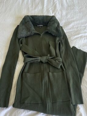 En Saison Olive Green Faux-Fur Collar Knit Dress